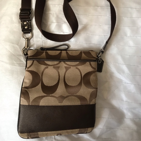 coach crossbody messenger bag